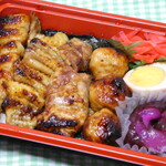 Sizzle - 焼き鳥弁当734円(税込み）