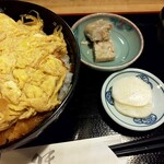 伊志井 - かつ丼　850円(税込)