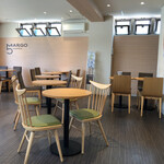 サラダデリMARGO - ２階のイートインスペース