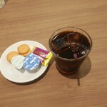 さつま ぼっけもん - お昼の日替わり定食（アイスコーヒー、お菓子）