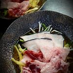 青森地酒専門店 あおもり湯島 - 八戸産クジラうねすのハリハリ小鍋