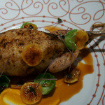 ラ・ヴァガボンド - ３-７　『ピジョノー・エトフェ』ラカン産仔鳩　胸肉のサルミ　腿肉のパイ包み