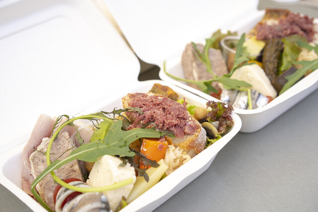 マチノアカリ Revereber 大磯 ビストロ 食べログ