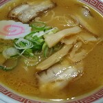 幸楽苑 - 「味噌らーめん」をアップでパチリ♪