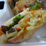 ジョンティ - バケットサンド：鱈のブランダード