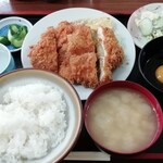 倉井ストアー - チキンカツ定食　600円