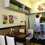 晴々飯店 - １階フロア厨房側