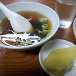 スープとたくあん