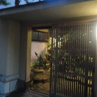 重箱 - とても鰻屋には見えません