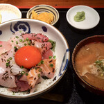 めしの助 - 塩海鮮丼