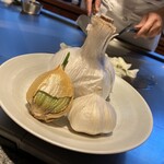 佐賀牛 季楽 銀座  - 玉ねぎではない、ニンニクだそう