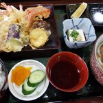 勝庄 - 天ぷら定食￥900