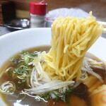 Chuuka Ryouriten Ten - 麺のリフトアップ。