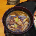 ぽんぽこりん食堂 - つけ鴨うどんのつけ汁