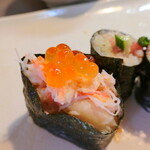 鮨まさ - いくらとカニの身