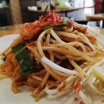 サバイディー タイ&ラオス料理 - パットタイ￥690