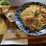 オンカフェ - ぷりぷりえびのクリームパスタ  1200円
