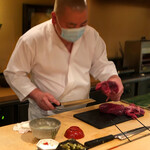 登喜和鮨 - 佐渡前定置網に掛かった生ミンク鯨中落ちのタタキ