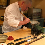 登喜和鮨 - 出汁を注ぐ