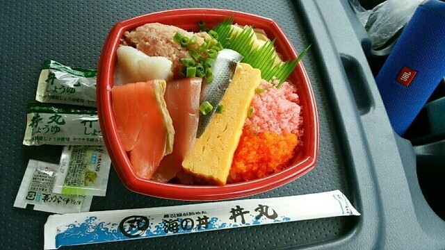 丼丸まるちゃん 須賀川大黒町店 須賀川 海鮮丼 食べログ