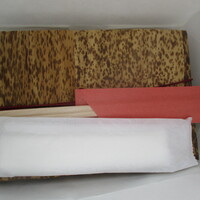 蕃 YORONIKU - 実山椒の和牛ちらし　￥2910