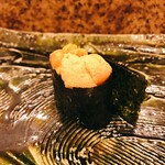 にぎり鮨 一五〇 - うに(1貫限定)
