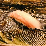 にぎり鮨 一五〇 - ひらめ