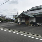 Shinkai Sushi - 大きな店は国道沿い