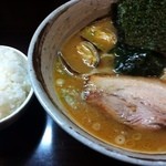 麺屋 優創 - 魚介醤油ラーメン＋半ライス ¥900