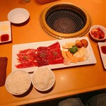 Minato Mirai De Yakiniku Douraku - 