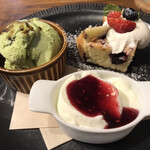 西千葉イタリアンカフェ DEAR FROM - 3種のデザート盛り合わせ