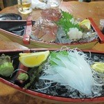 居魚屋　網元 - お刺身2種。いかとせったえび。