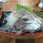 居魚屋　網元 - さばのお刺身もあるんです。刺身で食べられるなんて嬉しい。