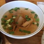 吉祥 - 石焼ビビンバ定食（1,200円）のスープ