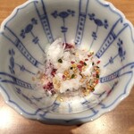 焼き鳥 とりら - 白肝と砂ずりの刺身の淡雪和え　この白肝と砂ずりがと～っても美味しかったです！