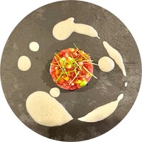 難波 鮨 栞庵 やましろ - マグロのタルタル山葵ソース