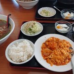 四季紅福 - 玉子エビチリ定食