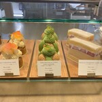 LESS Labo - 店頭のケース