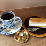菓子と珈琲 暖 - コーヒーと紅茶の組み合わせ(・・?)