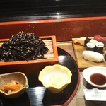 寿し芳 - 野草炭そば、寿司５貫セット、カッパ巻き。