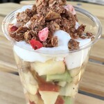 UPINN CAFE - フルーツ ヨーグルト グラノーラ