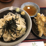 志な乃 - ごぼう天うどん(冷) 1,050円