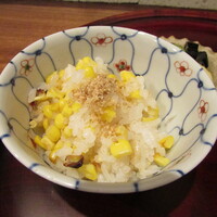 但 - トウモロコシご飯