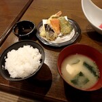 旬彩厨房 花いた - 天ぷら、ご飯、お味噌汁