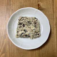 レザンファン ギャテ - トロンペット、セップ茸を含む数種類のキノコのテリーヌ