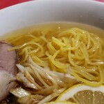 柊家 - 麺のアップです。