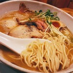 麺屋 佳佳 - 鶏チャーシューメン 1,100円