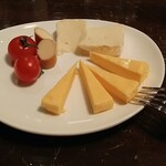 BAR DE LA VOCO - チーズ