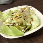 山力 - ソースがかかったキャベツ