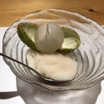 一碗水 - 時令荔枝甜品(ライチシャーベット、フレッシュライチ)